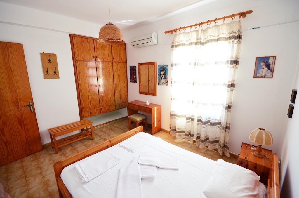 Villa Feggari Makrýgialos Oda fotoğraf